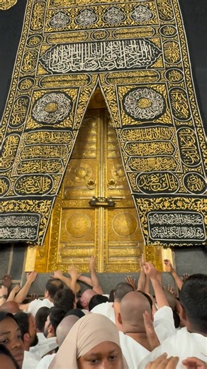 Makah Madina on Instagram: "Azaan in Makkah"