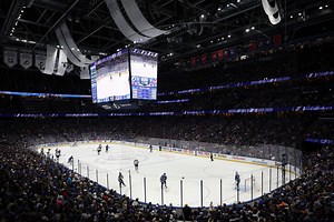 "We can agree that this is a failure" - NHL expert Greg Wyshinski on the offside rule and video review