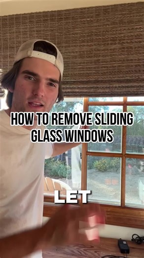 The easiest way to remove a window! #windowcleaning #hustle #bluecollar #businessadvice