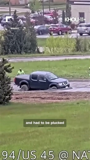Driver ignores road closure, gets truck stuck in wet concrete