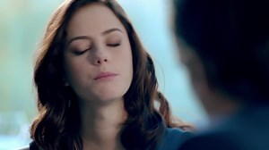 Skins - S 7 E 1 - Fire