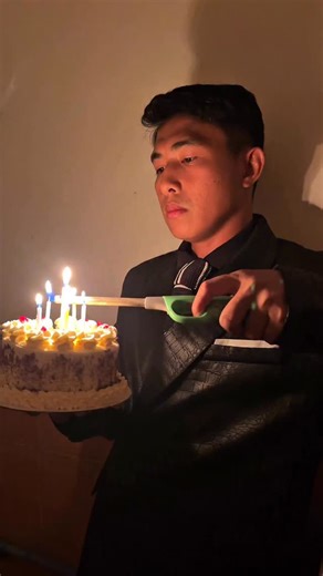 Jamil Sultan on Instagram: "Alhamdulillah for the gift of life @34🎂🎈"