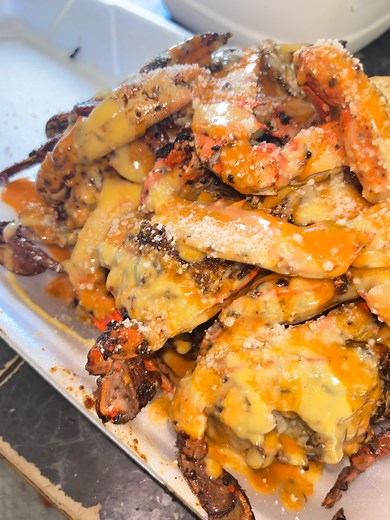 21K views · 172 reactions |  MONDAY SALE — ONLY $30!  #FbLifestyle 呂 4pc Blue Crab Combo Comes with ALL the fixings: • 2 Corn • 3 Eggs • Sausage • Potato • Smothered in Mr. Nasty Sauce ‍ ➕ Add Shrimp for just $5!  FREE DELIVERY TODAY  Text Orders: 904-930-2052 “If it ain’t SKWRT’N it ain’t WORKIN!” | Skwrt'n Crabs | Facebook