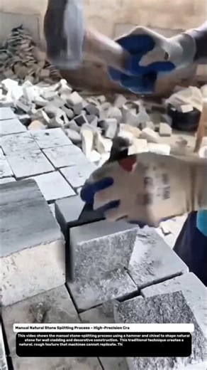 Manual Natural Stone Splitting Process – High-Precision Craft for Architectural Wall Cladding.