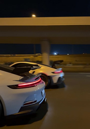 Comparing GT3 and GT3 RS: Which Porsche is Best?