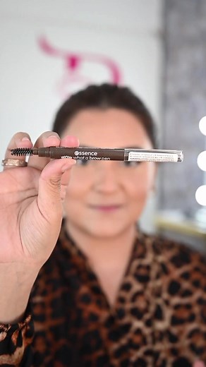 Beauty and Brushez Artistry on TikTok