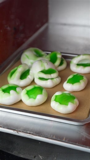 Freeze Drying Haribo Frogs