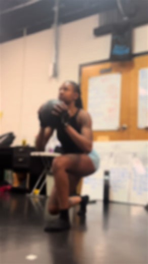 let’s build them muscles ladies💪🏾 #fyp #gymgirls #fitness #gymlife