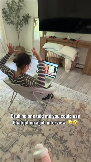 ai makes interviews way easier 😭 Comment “app” for the link. #parakeetaiad #ai #careerhelp #reelsvideo #viral