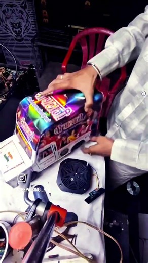 assembling of toy sound car #amplifier #onlycooltheroomsyouneed #electronic #experiment #hometheater