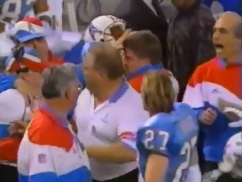 Buddy Ryan Punches Kevin Gilbribe