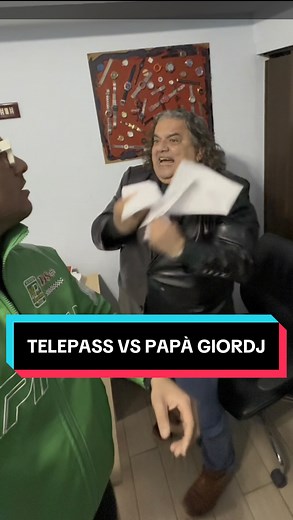 Manuel Giordano on Instagram: "GIURO che Non me ne SONO ACCORTO…quanti come me?😂😂 #telepass #autostrade #papà #casello"