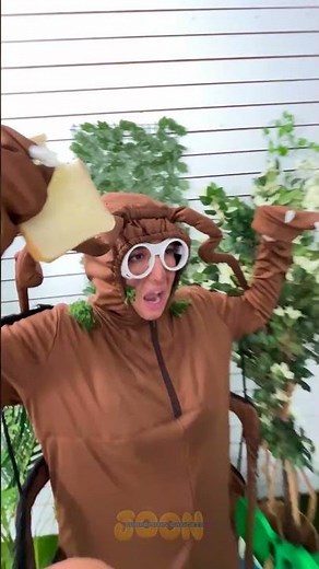 Cockroach Chaos: Unboxing the Unexpected! 🪳🎉