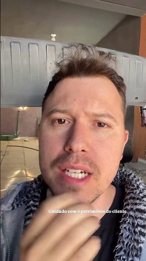 Furo no plástico não se fecha com massa plástica nem poliéster !