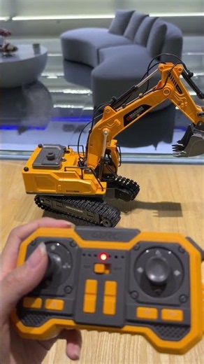 This excavator is built-in sound, lights, and climbs over anything in its path 👷‍♂️#shorts #4drc