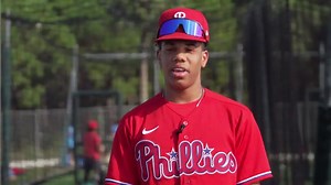 Who is Jurrangelo Cjinte? Meet the 19-year old MLB hopeful who throws 90 mph with both hands