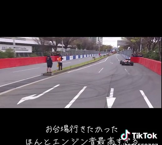お台場でのレッドブルF1デモランイベント