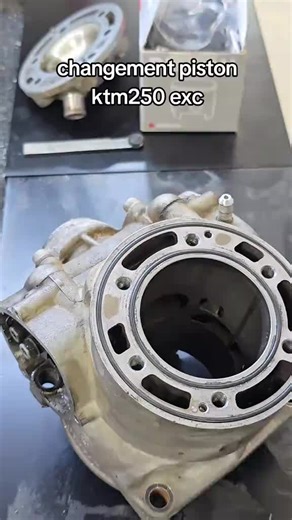 EXC 250 Top End Maintenance for Two-Stroke Riders