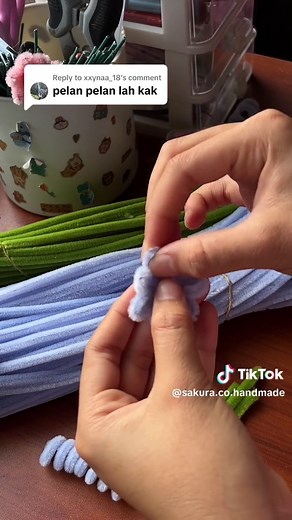 Daisy Pipe Cleaner Flower Bouquet Tutorial