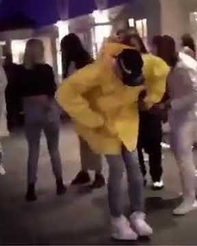 Chris Brown dancing to "Plug Walk" by Rich The Kid (2018)