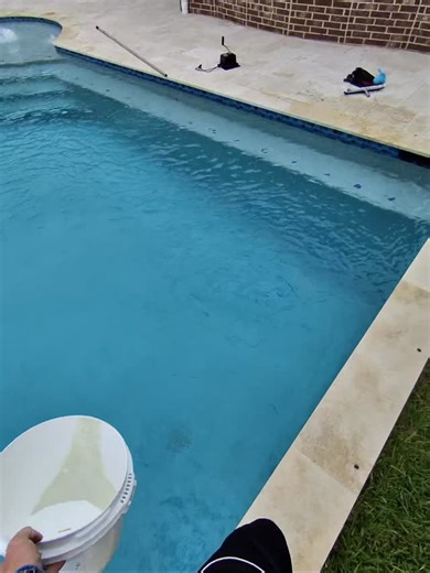 Cody Griffin on Instagram: "Shock mixed w sodium bromide makes a super strong algaecide that will melt algae off of the walls. It’s my go to to get rid of algae!! #diy #pool #satisfying #asmr #texas #summer #vibes"