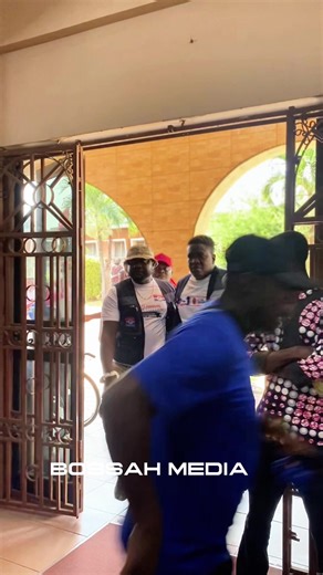 LIVE: Dr. Alhaji Bawumia’s campaign tour in full swing as he engages grassroots supporters, energises party faithful, and shares his vision for the future. Stay tuned for updates from the ground