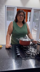 Meu marido tratava a Mãe dele mal ultimamente,só não sabia o que iria acontecer com ela,temos que dá valor enquanto é tempo...😔😥 | Novelinhas & Realidades