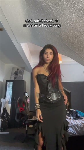 dark outfit check - alt rock vibe 🖤 #ukartist #altrock #outfitoftheday #darkaesthetic #grungegirl