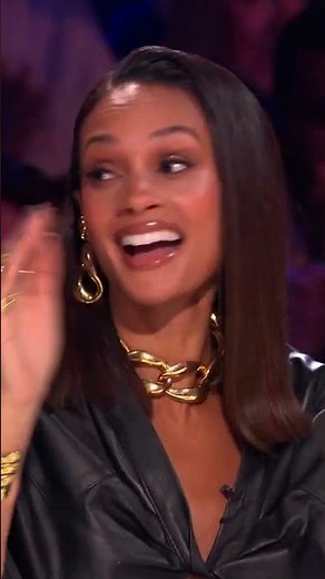 Little kid SHREDS GUITAR On Stage! 🤯🎸