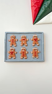 262K views · 9.6K reactions | Holiday Cookie Happiness ✨ recipes and Cutters link in bio #cookiedecorating #satisfying #asmr #gingerbread | thelucky.cookie | Facebook