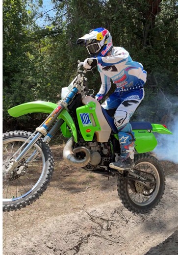 By popular demand. You guys insisted that I got a 89-94 generation KDX, so here we are 🤝 This 1994 may need a little love, but that’s how I like them best 🤠 In your opinion, what generation of the KDX was best, and will the new KX327X be up to the KDX standards 😜 @Red Bull Motorsports @Red Bull @MotoSport.com @All Balls Racing #KDX200 #kawasaki #2stroke