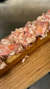 11K views · 162 reactions | We have been serving our Worlds largest lobster roll for over 40 years. It’s a 1.5 lbs. of FRESH Maine lobster meat Claw, Knuckle and Tails meat. 2 feet long. If you haven’t experienced this amazing sandwich you should put it on your bucket list.. Hope to see you soon! 咽❤️咽 This particular world’s largest is served half cold with mayonnaise and warm with butter! | Taste of Maine Restaurant | Facebook