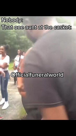 Aunty Ann gone show out at every fune #officialfuneralworld #ofwmediateam #finalviewing #closingcasket #funeralmeme