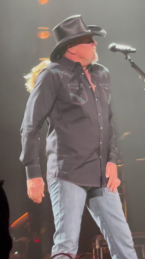 41K views · 1.4K reactions | Honky tonk badonkadonk #traceadkins...