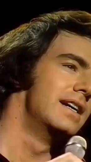 134K views · 9K reactions | Sweet Caroline - Neil Diamond | Country Music 4U | Facebook