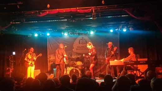 Kirk Fletcher en Erica Baier - Shout about it. Begeleid door TheÖzdemirs. Live@Haarlem Blues Club. Wat een fantastische avond. #bluesalive #keepingthebluesalive | BluesMagazine