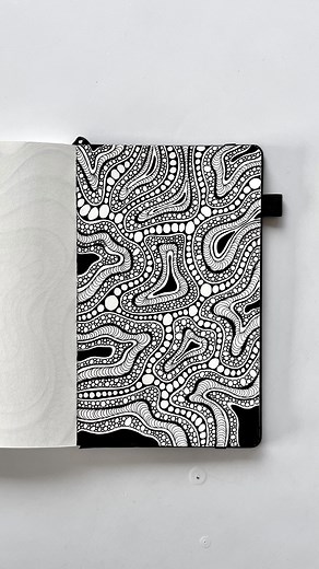 24K views · 817 reactions | This drawing is full of circles — they almost make it shimmer like glitter! Anyone else see it?✨ #art #viral #drawing #fyp #doodle #foryou #creative #pattern #glitter #artist #tutorial #drawingoftheday #sketch | The Calm Creator | Facebook