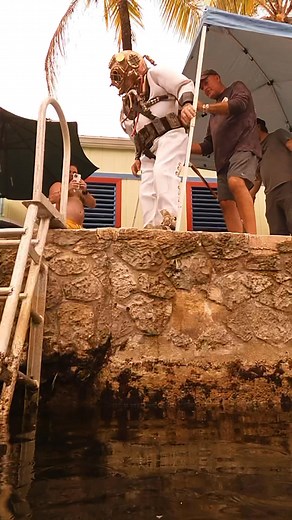 1.8M views · 8.7K reactions | Mark V diver in the water! Watch Jon Hazelbaker take this 1916 Mark V diving helmet down into the lagoon at Jules Undersea Lodge. You can see more of these suits in action as well as use a vintage double hose regulator on March 8 & 9 during the Museum’s Vintage Dive Weekend! Be sure to contact the Museum or visit www.divingmuseum.org for more information. See you there! #diving #history #vintage #museum #floridakeys #FLKeys | History of Diving Museum | Facebook