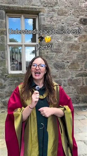 More academics explain their academic dress for us! :) 🎓