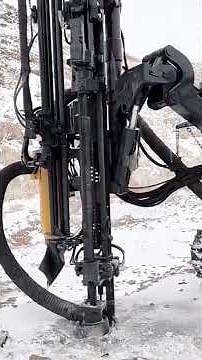 Top Hammer DTH Drilling Rig