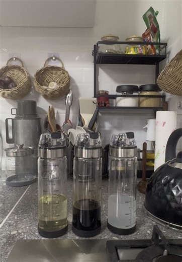 refill with me with @LOCAUPIN.official glass bottle dispenser #lipatbahayserye #newhomenewkitchen #homesweetyhome #locaupin