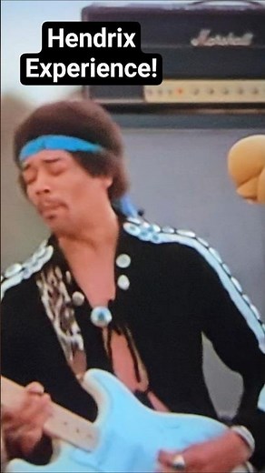 Jimi Hendrix Blowing Minds Live Voodoo Child!
