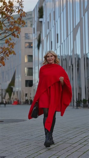 105K views · 5.9K reactions | Strickkleid und Poncho. Viele Jahre...