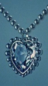 Modern glamour. Timeless elegance. The Ariana Grande x Swarovski Capsule collection. | SWAROVSKI