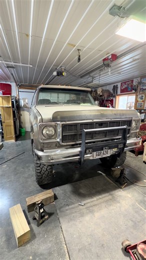 Custom GMC Square Body Lifted Truck Build