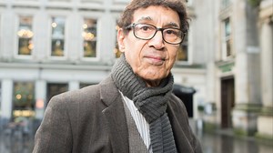 Legendary Scottish singer & showbiz legend dead at 80 days after final show