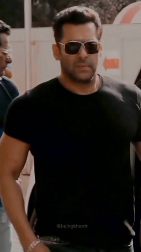 What a lovely song 🔥🖤 #explre #reel #viral #insta #reelinsta #treding # #weversatilemusic @weversatilemusic | BeingsalmanKhan0