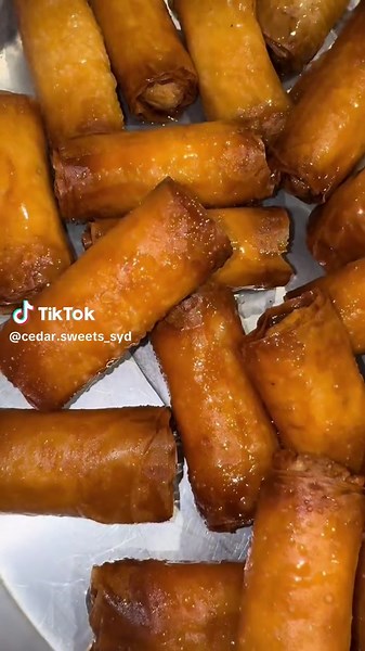 Discover Lebanese Desserts: Shaabiyet and Knafeh Delights