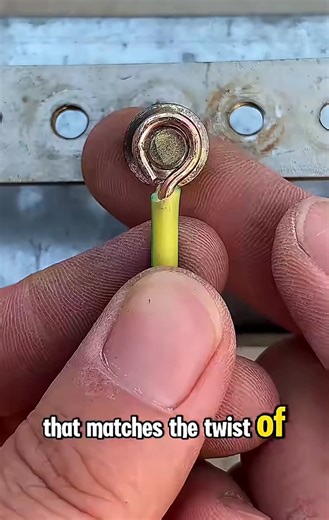 How to Connect Copper Wire to a Terminal #plumbing #plumber #fix #diy #repair #fblifestyle | Young Plumber