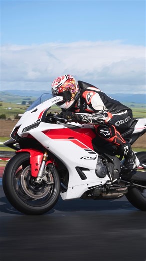 7.4K views · 144 reactions | Here’s the top five things we like about riding the 2025 Yamaha YZF-R9 sportbike ($12,499). Video: Adam Waheed - Image: Joseph Agustin | Motorcyclist Magazine | Facebook
